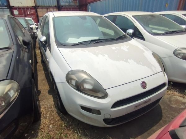 Deretan Mobil Fiat-Kia yang Dilelang Rp 41 Juta