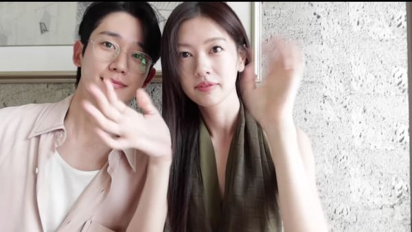 8 Momen Manis Jung Hae In & Jung So Min Pemotretan di Bali, Diisukan Pacaran