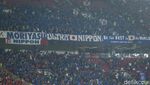 Momen Hebohnya Sorak Sorai Suporter Jepang di GBK