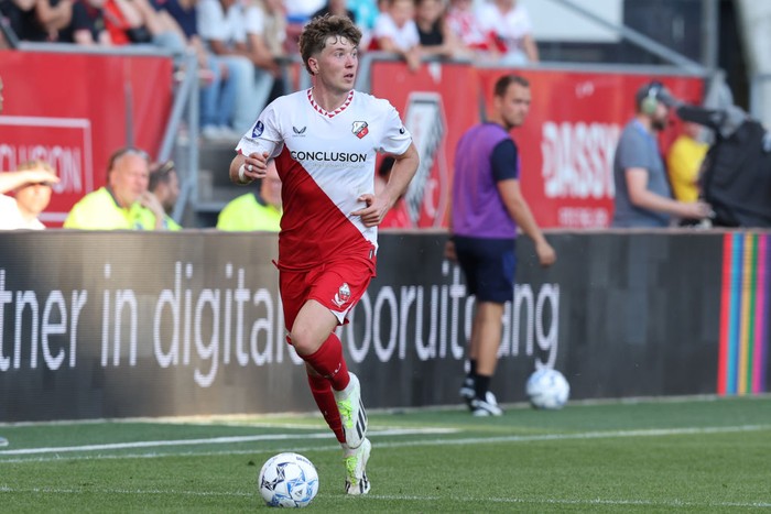 UTRECHT, NETHERLANDS - SEPTEMBER 21: Ole Romeny of FC Utrecht during the Dutch Eredivisie match between FC Utrecht and Willem II at Galgenwaard on September 21, 2024 in Utrecht, Netherlands. (Photo by Peter Lous/BSR Agency/Getty Images)