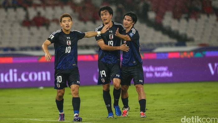 Timnas Indonesia tak berkutik saat menjamu Timnas Jepang. Begitu 90 menit laga tuntas, Samurai Biru menang telak 4-0 atas Garuda, Jumat (15/11/2024).