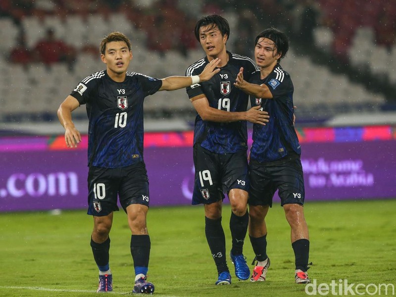 Timnas Indonesia tak berkutik saat menjamu Timnas Jepang. Begitu 90 menit laga tuntas, Samurai Biru menang telak 4-0 atas Garuda, Jumat (15/11/2024).