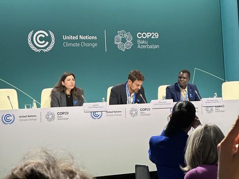 Theo James menghadiri COP29 di Baku, Azerbaijan, Kamis (14/11/2024). (EJN 2024/Joydeep Gupta)