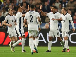 Inggris Pake Pelapis, Hasilnya Tetap Manis