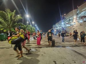 Lewotobi Erupsi, 1.012 Turis dari Labuan Bajo ke Bali Pakai Kapal