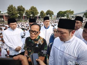 Wamenaker di Istigasah Menyelamatkan Sritex: Kita Berdoa, Yakin Saja Wamenaker di Istigasah Menyelamatkan Sritex: Kita Berdoa, Yakin Saja