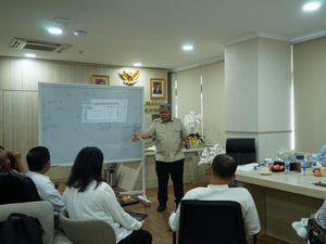 Fahri Siapkan Skema Akses Pembiayaan Rumah buat Pedagang Kaki Lima Cs Fahri Siapkan Skema Akses Pembiayaan Rumah buat Pedagang Kaki Lima Cs