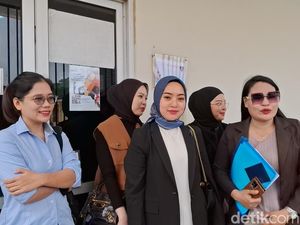 Istri Sah Oknum Pejabat di Sumsel Laporkan Suami atas Dugaan Zina Istri Sah Oknum Pejabat di Sumsel Laporkan Suami atas Dugaan Zina