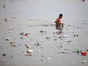 Benarkah Bumi Bisa Bebas dari Polusi Plastik pada 2050? Benarkah Bumi Bisa Bebas dari Polusi Plastik pada 2050?