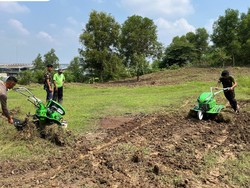 Brimob Siapkan 5 Ha Lahan untuk Tanam Jagung Bareng Warga Karawang Timur