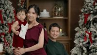 7 Pemotretan Natal Jessica Tanoesoedibjo & Keluarga, Baby Julia Curi Atensi