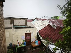 Pengungsian Disiapkan untuk Korban Terdampak Puting Beliung di Mojo Solo