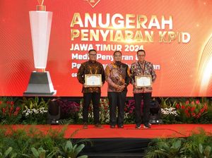 KPID Jatim Anugerahi Bank Jatim Penghargaan BUMD Peduli Penyiaran 2024 KPID Jatim Anugerahi Bank Jatim Penghargaan BUMD Peduli Penyiaran 2024