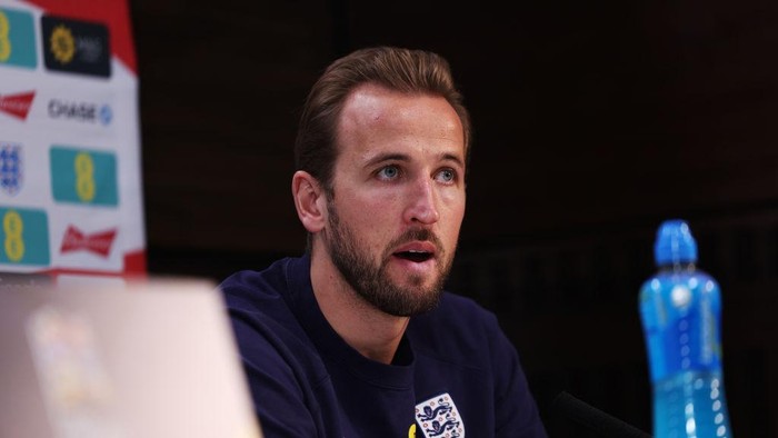 ENFIELD, ENGLAND - NOVEMBER 16: Harry Kane of England speaks during a press conference at Tottenham Hotspur Training Centre on November 16, 2024 in Enfield, England. (Photo by Eddie Keogh - The FA/The FA via Getty Images)