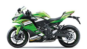 Potret Warna Baru Kawasaki Ninja ZX-25RR dengan Livery WSBK