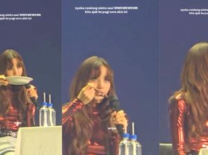 Momen Lisa BLACKPINK Mencicipi Rendang saat Fan Meetup di Jakarta