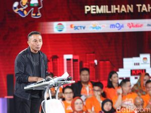 Momen Pongrekun Singgung COVID-19 Senjata Biologis di Debat Pilgub Jakarta Momen Pongrekun Singgung COVID-19 Senjata Biologis di Debat Pilgub Jakarta