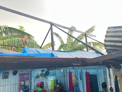 7 Rumah Rusak Diterjang Angin Puting Beliung di Pangkep