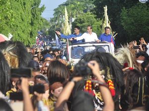 Ada Pawai Jokowi Bareng Luthfi-Yasin, Masyarakat Blora Padati Jalan