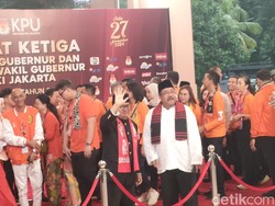 Pramono-Rano Tiba di Arena Debat, Pendukung Teriak Ini Jakarta Bukan Jabar