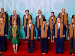 Video: Gaya Presiden Prabowo Foto Bareng Pemimpin Negara di KTT APEC 2024
