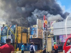 Swalayan di Situbondo Terbakar, Jalur Pantura Macet