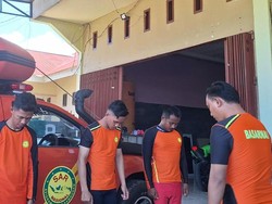 2 Gadis ABG Hilang Terseret Arus Saat Mandi di Air Terjun Ogomojolo Parimo