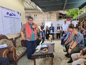 Fahri Sebut Banyak Rumah Tak Layak Huni di NTB, Singgung MCK-Sampah Fahri Sebut Banyak Rumah Tak Layak Huni di NTB, Singgung MCK-Sampah