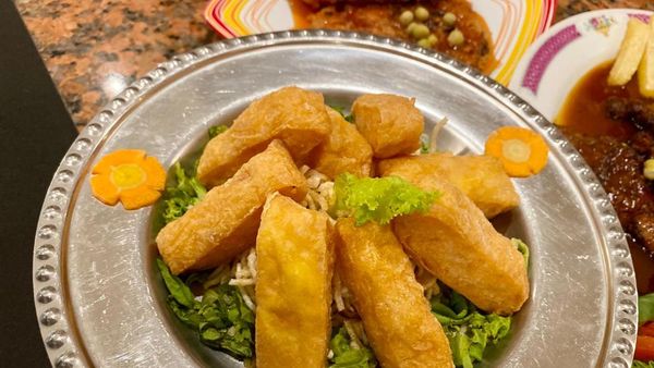 Yuk! Nostalgia Makan di Restoran Old Money Jakarta yang Legendaris