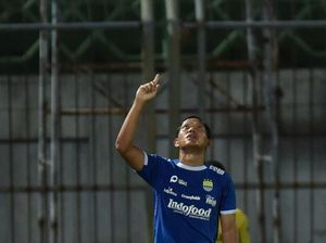 Misi Bangkit Persib Bandung di Kandang PSBS Biak Misi Bangkit Persib Bandung di Kandang PSBS Biak