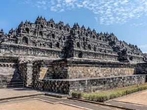4 Kerajaan Buddha di Indonesia dan Raja-rajanya 4 Kerajaan Buddha di Indonesia dan Raja-rajanya