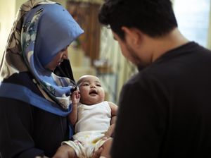 Bolehkan Keluarga Bayi Memakan Daging Aqiqah? Simak Penjelasannya! Bolehkan Keluarga Bayi Memakan Daging Aqiqah? Simak Penjelasannya!