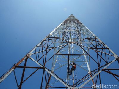 Intip Perawatan BTS di Anambas