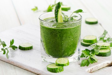 Cara Membuat Jus Timun, Minuman Penurun Kolesterol dan Tekanan Darah