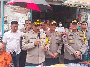 Motif Pria Bunuh Ibu Kos di Medan Gegara Ditolak saat Pinjam Uang Rp 1 Juta Motif Pria Bunuh Ibu Kos di Medan Gegara Ditolak saat Pinjam Uang Rp 1 Juta