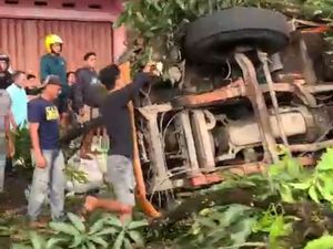 Video: Tragedi Truk Maut di Padang Pariaman Tewaskan 4 Orang