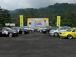 Komunitas Altis Touring Sambil Kampanye soal Lane Hogger