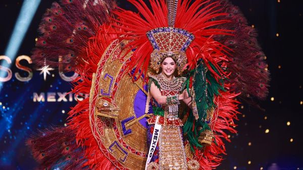 10 Kostum Nasional Miss Universe 2024 Paling Heboh, Miss Bolivia Jadi Dukun