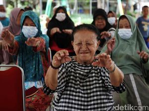 Melihat Pelayanan Masyarakat Lanjut Usia di Posyandu Lansia Melihat Pelayanan Masyarakat Lanjut Usia di Posyandu Lansia