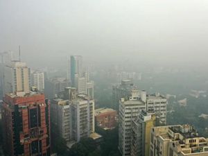 Video: Ketika Warga New Delhi Mengeluhkan Polusi Udara yang Bahaya Video: Ketika Warga New Delhi Mengeluhkan Polusi Udara yang Bahaya
