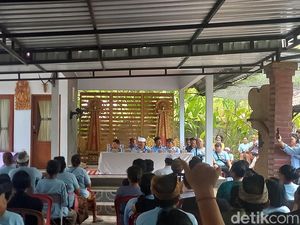 Kampanye di Kubutambahan, Sugawa-Suardana Janjikan Banyak Lapangan Kerja Kampanye di Kubutambahan, Sugawa-Suardana Janjikan Banyak Lapangan Kerja