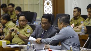 Potret Baleg DPR Gelar Raker Bahas RUU DKJ