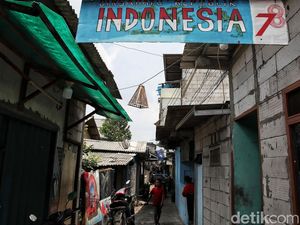 Potret Permukiman Padat Tanpa Spasi di Jakarta
