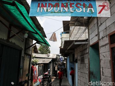 Potret Permukiman Padat Tanpa Spasi di Jakarta