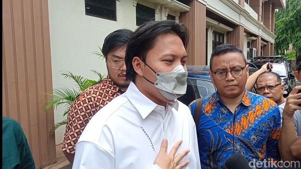 Jelaskan soal Pengesahan Nikah, Rizky Febian Datangi PA Tanpa Mahalini