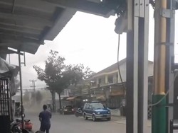 5 Rumah Rusak Diterjang Hujang-Angin di Rancaekek Bandung