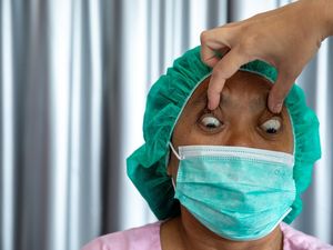 30 Pasien Jalani Operasi Mata Juling Gratis