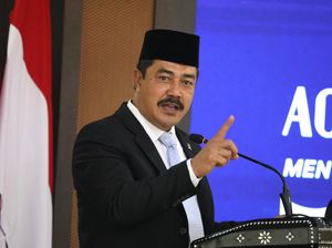 Menteri Agus Tegaskan Tak Sanksi Petugas Lapas Penyebar Video Napi Nyabu Menteri Agus Tegaskan Tak Sanksi Petugas Lapas Penyebar Video Napi Nyabu