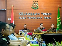 Anggota Komisi III DPR Kunjungi Kejati NTT, Soroti Kinerja hingga Penerimaan PNS