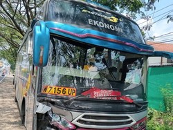 Bus Sugeng Rahayu Tabrak Pemotor hingga Tewas di Ngawi